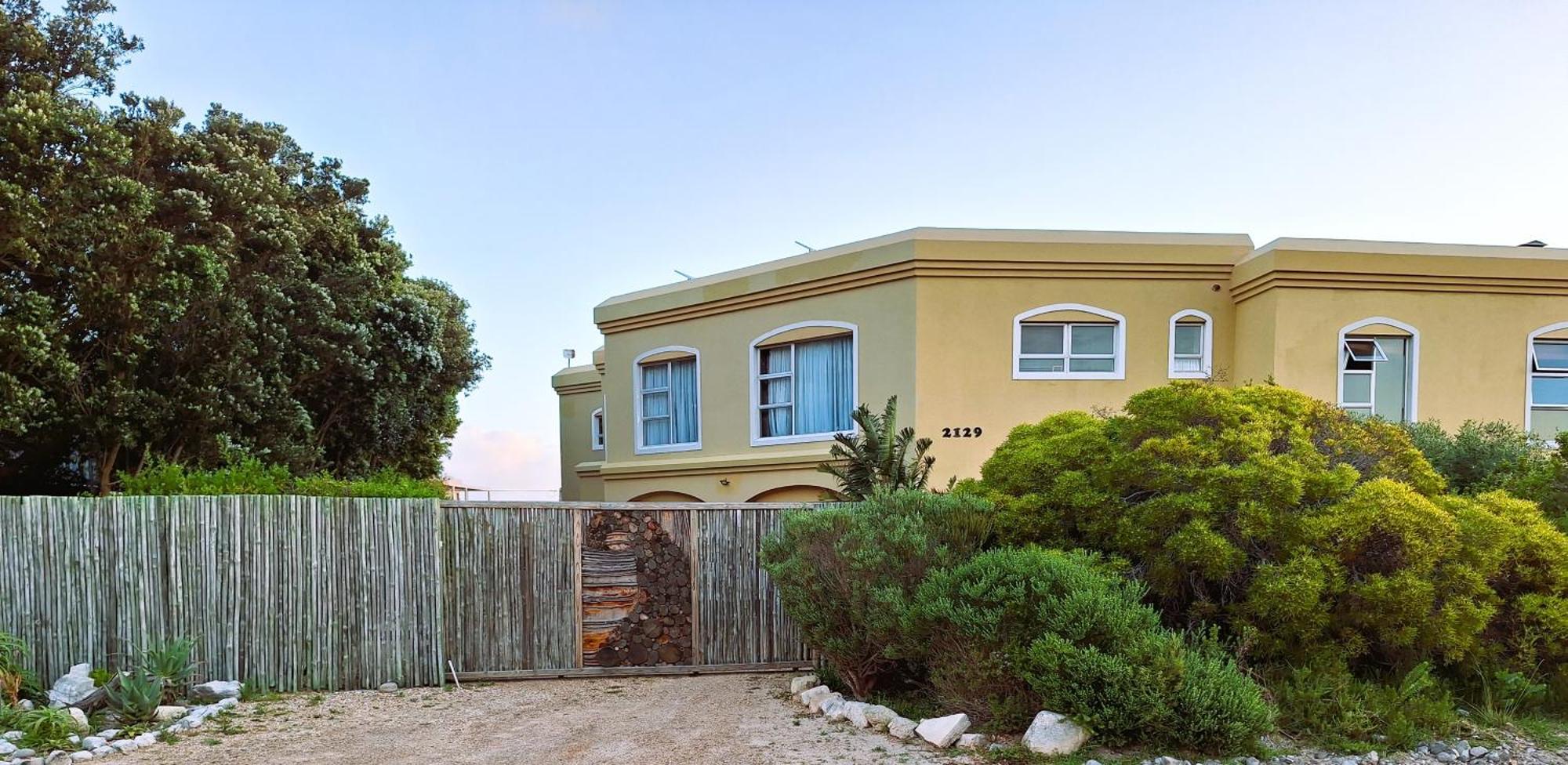Silverdunes - Seaview Bettyʼs Bay Exteriör bild